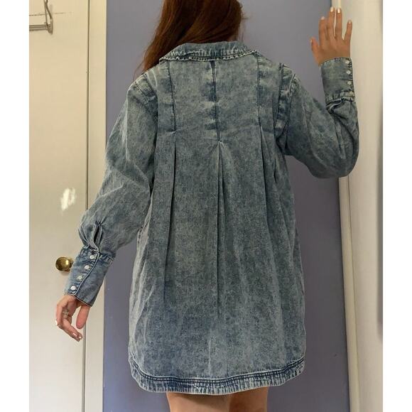 FREE PEOPLE Women Medium Charlie Denim Button-down Boho Shirt Light Wash - Picture 2 of 11